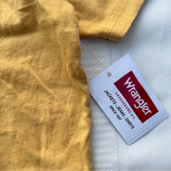 John Denver t-shirt tee new NWT Wrangler brand band concert size small yellow - Picture 5 of 6